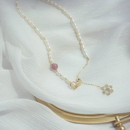 2021 New Fashion Brand Jewelry Elegant Freshwater Pearl Crystal Flower Pendant&necklaces for Women Charm Choker Necklaces