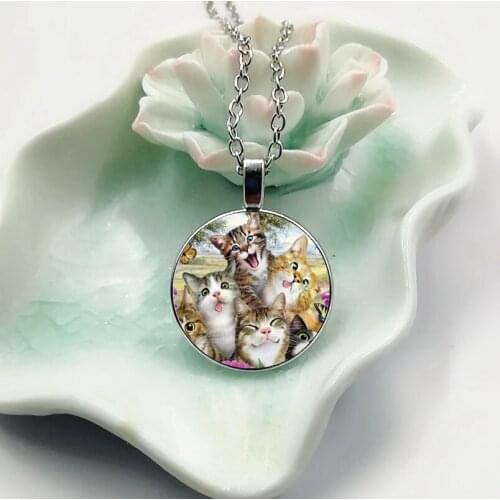2019 New Fashion Cute Cat Glass Convex Pendant Necklace