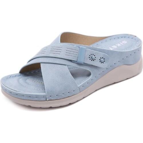 Summer soft-soled beach womens slippers lightweight and comfortable mid-heel wedges non-slip open-toe womens sandals cx61