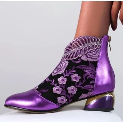 New Ankle Boots Womens Shoes Leather Boots Embroidery Ethnic Style Pointed Crystal Bohemian Zipper Spring and Autumn Lady Botas