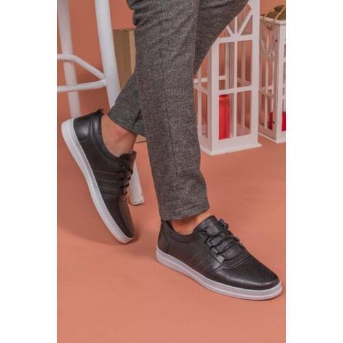 Deri Erkek Ayakkabısı Lüks Moda ve Üstün Erkekler 2021 Rahat Kayma On Resmi Loafer'ler Erkekler Rahatayak İtalyan Kalıp Siyah