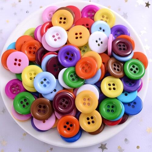 18mm 50Pcs Round Resin Sewing Buttons Scrapbooking Solid Random Mixed Color For DIY Apparel Dolls Crafts Garment Accessories