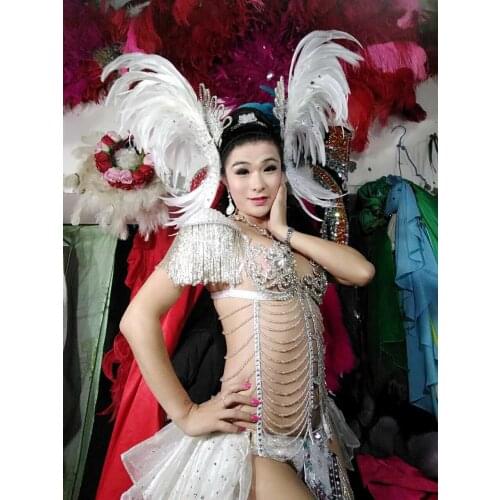 Lo spettacolo di danza copricapo di piume di accessori di abbigliamento La FESTA La Maschera IL Festival