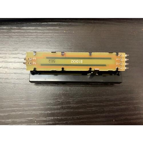 1pcs Taiwan Pu Yao F8.8 cm away rail straight rod potentiometer, B10KX2 axis long, 15MM feet authentic