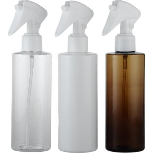 250ML X 25 Empty Brown White Bottles With Trigger Spray Pump Flat Shoulder Plastic Mist Sprayer Bottle PET Refillable Container