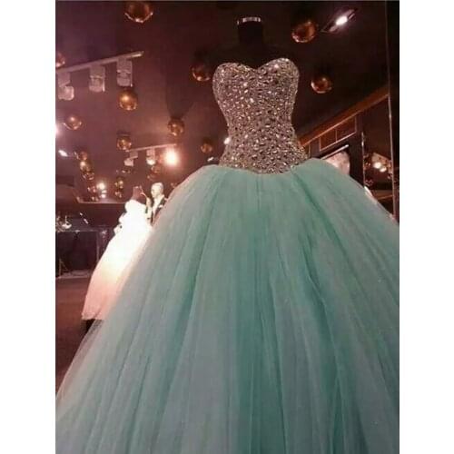 Sexy Sweetheart Ball Gown Quinceanera Dresses For 15 Years Sparkly Crystals Vestidos De 15 Anos Tulle Birthday Party Gowns
