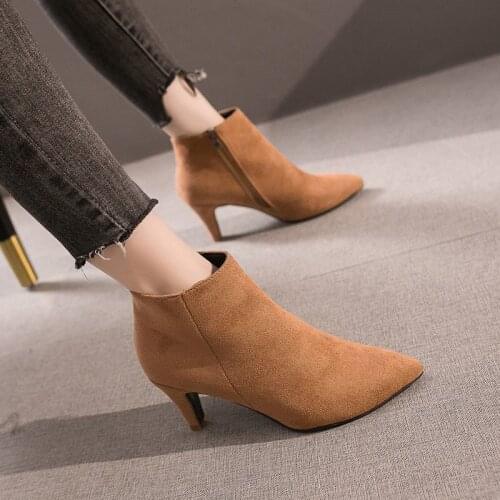 2020 Women Zip Pointed Toe Ankle Boots Ladies Flock Fashion Leopard Short Boots Female Short Plush Spike High Heels Casual Shoes