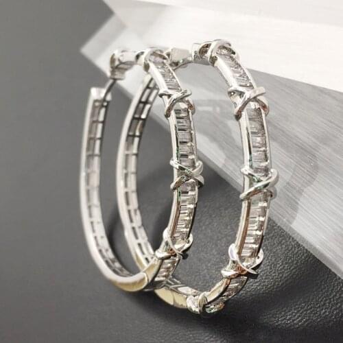 Lanyika Fashion Jewelry Exquisite Distinctive Big Ear Loops Romantic Wedding Birthday Earrings Shiny Bridal Daily Best Gift