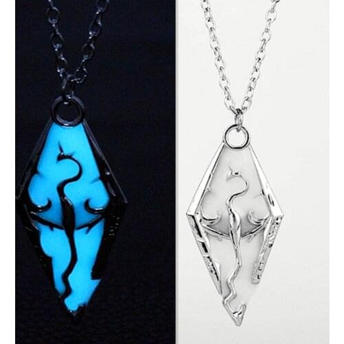 Glow in the Dark Luminous Elder Scrolls Skyrim Dragon Necklace Jewelry Link Chain Fluorescence Pendants Necklaces Accessories