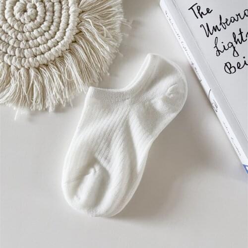 2pcs Socks solid color vertical stripes black and white short tube invisible boat socks shallow mouth