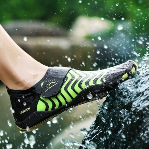 2020 Water Shoes for Women Men Summer Barefoot Shoes Beach Sandals Wading Aqua Shoes Swimming Socks Breathable Fitness Sneakers