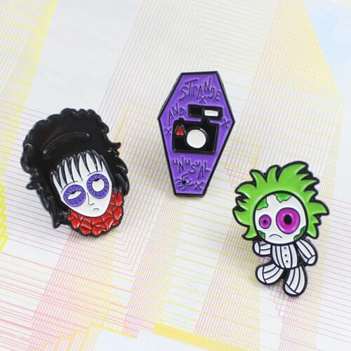 Funny Little Circus Clown Face Chest Brooch Purple Camera Pattern Enamel Chest Brooch Pin Jewelry Badges Lapel Pins Brooches