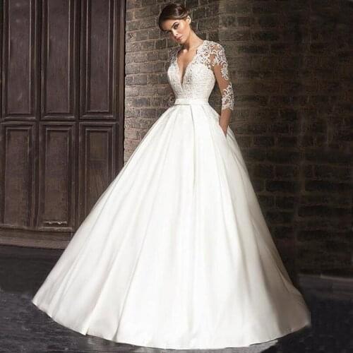 2020 Vintage Satin Wedding Dresses A Line Deep V Neck Lace Applique Bridal Gowns With Half Sleeve Floor Length Fast Shipping