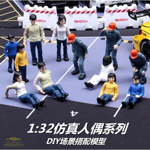 Small 1/32 figure model toy sitting family/Repairman/standing family 4pcs /set