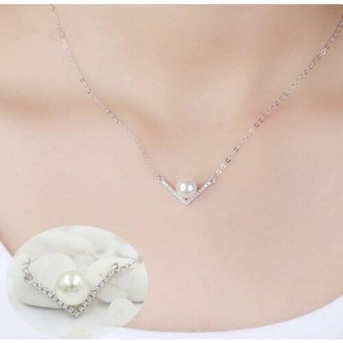 Sweet Popular Exquisite 925 Sterling Silver Jewelry Simple Crystal Pearl Triangular Micro-set Pendant Necklaces N211