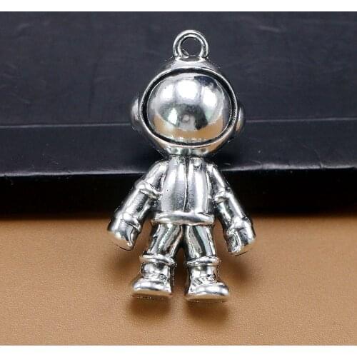 3pcs Handmade 3D Astronaut Charms Fashion Pendants Jewelry Making Space Robot Spaceman Keychain Necklace Accessories Alloy Gift