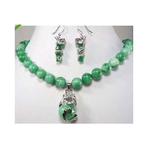 Beautiful color green stone dragon pendant necklace earring set