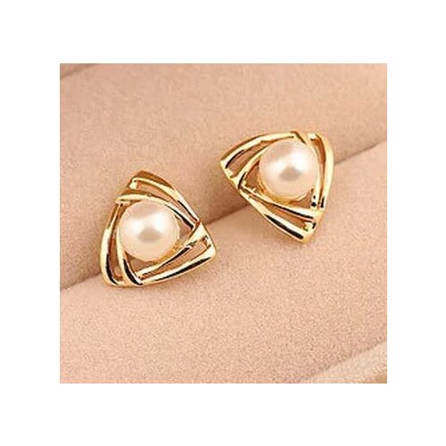 Cheap Marketing Korean Jewelry Sweet And Romantic And Lovely And Generous Temperament Imitation Pearl Earrings Luxury Earings