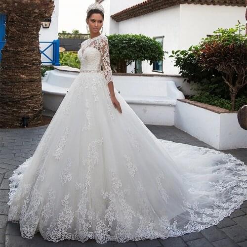 O-Neck A Line Lace Wedding Dresses Demure Applique Long Sleeve Lace Up Bride Dress Cathedral Train Bridal Gown Plus Size