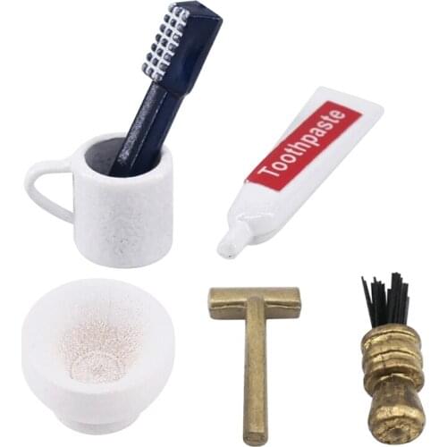 3Pcs Dolls House Bathroom Accessory Mini Toothbrush Razor Cup Brush Kids Toys