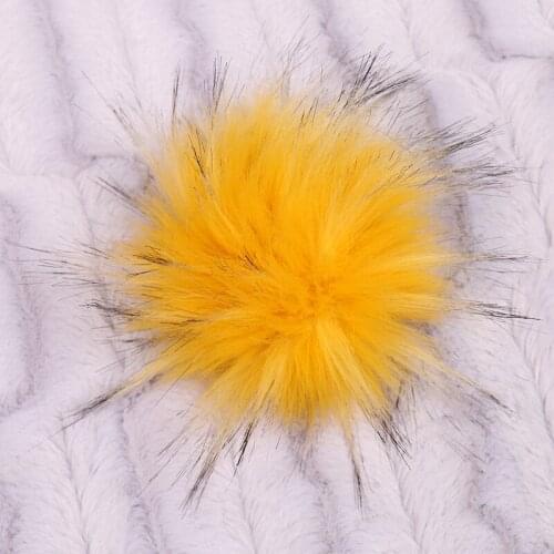 Lautaro Large fluffy pom pom keychain bulk Faux fur pom pom balls key chain women Pompom keychain wholesale Puff ball keychain