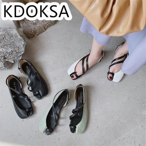 Summer 2021 New Cross-strap Buckled Sandal Flat Bottom Split Toe Pig Shoes Horseshoe Women Single Shoes