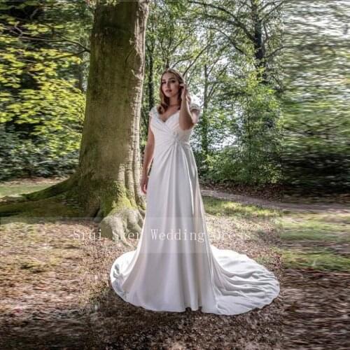 New 2020 Plus Size Wedding Dress A-Line Ruched Bridal Gowns V-Neck Lace up Bridal Dresses Court Train