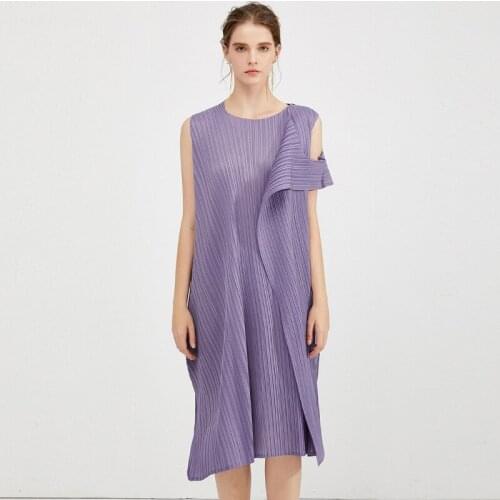 Miyake 2020 Early Spring New Irregular Fake Two Piece Dress Temperament Fit Dresses Hot