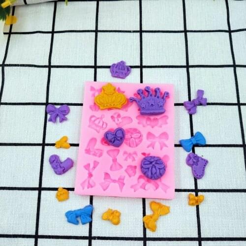 Mini Crown Bow Tie Silicone Resin Clay Mold Cupcake Bakeware Tools Cake Decor Chocholate Tools