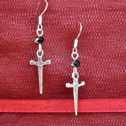 Fashion Dagger Earrings Sword Earrings With Black Crystal Beads Jewelry Gothic Womens Gifts