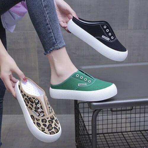Womens shoes fashion slippers canvas casual shoes flat shoes breathable womens shoes non slip shoes Baotou single shoes