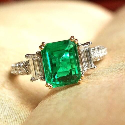 Colombian Solid 18K White Gold 0.7ctw Green Emerald Moissanite Ring Side Bagaguette Accent Luxury Fine Gold Jewelry For Women