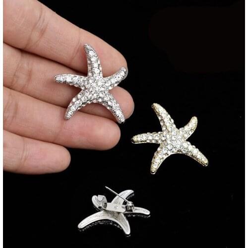 Anti leakage cartoon Crystal Starfish Brooch Pin small Korean fashion female shawl collar buckle clothing accessories
