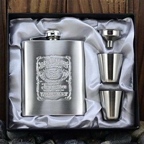 7oz Stainless Steel Hip Flask Embossed Flagon Flasks Wine Beer Whiskey Bottle Portable Alcohol Travel Drinkware Wine Cup