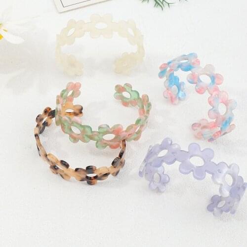 New Arrival Acrylic Ins Charm Bracelets for Women Gradient Is A Dream Magic Color Little Flower Bracelets Jewelry for Girls