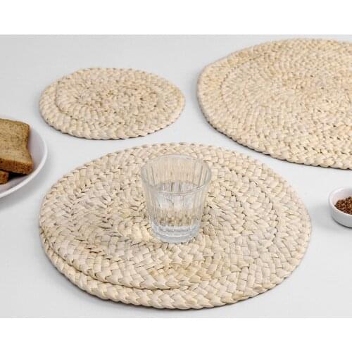 Corn Fur Woven Placemat Round Rattan Dining Table Mats Heat Insulation Pot Holder Coffee Drink Tea Cup Mug Coaster Kitchen Decor
