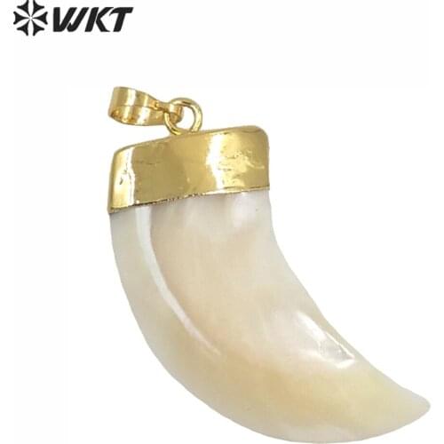 WT-JP073 WKT Dainty Pendant With Beautiful Stripe In Horn Shape White Floral Shell With Gold Capped Pendant For Women jewelry