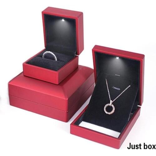 Jewelry Box Pendant Box With LED Light For Engagement Wedding Rings Box Festival Birthday Jewerly Ring Necklace Display Gift Box