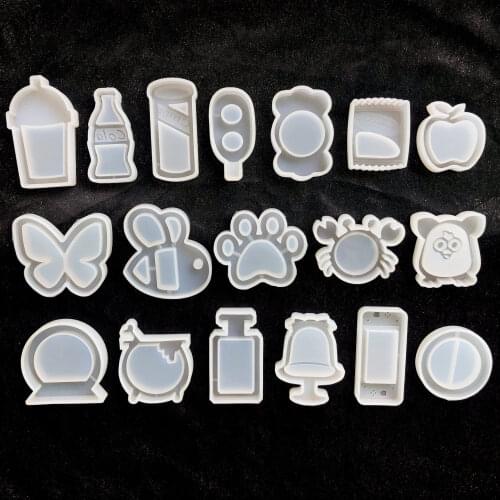 Milk Tea Shaker Molds Diy Keychains Tools Butterfly Shakers Charms Paws Candy Game Machine Silicone Mold Jewelry Accessories