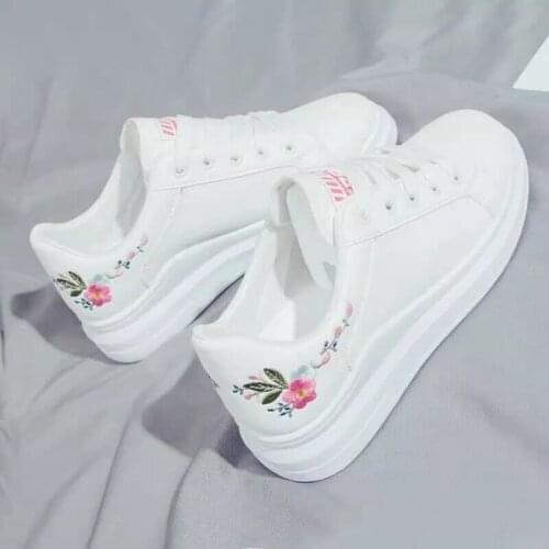 Woman shoes spring White comfortable Sneakers Breathable Flats Lace-up Embroidery peach blossom Casual Shoes Zapatillas Mujer