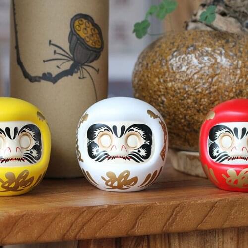 Hot sale 4 Inch Japanese Ceramic Daruma Doll Lucky Cat Fortune Ornament Money Box Office toy