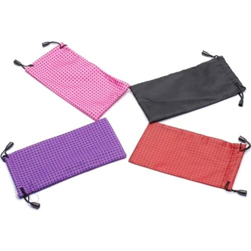 1Pc/Set 18*9cm Design Random Sunglasses Bag Pouch Cloth Cleaning Optical Glasses Case