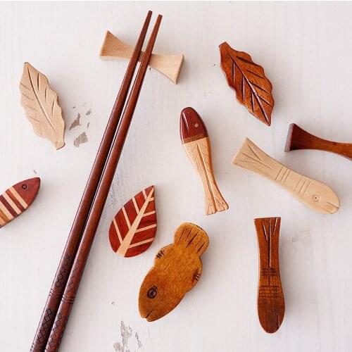 Wooden Chopstick Holder Chop Sticks Rest Chinese Korean Japan Creative Wood Rack Tray Chopsticks Care Stand Shelf Holders 1Piece