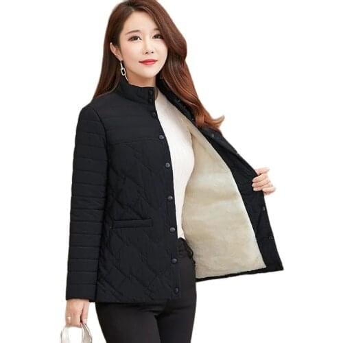 2021 Mothers Wear Winter Clothes New Cotton Plus Velvet Thicken Womens Outerwear Short Quilting Cotton Clothes Ladies Jackets