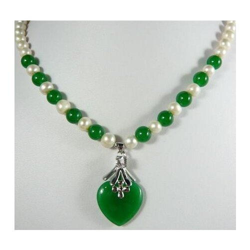 Pretty 7-8mm mixed white freshwater pearl & green jade bead +green heart jade pendant necklace