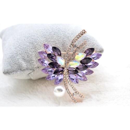 High-grade scarves buckle clothing accessories crystal brooch Crystal from Austruian Purple crystal wing brooch Fit Women Female