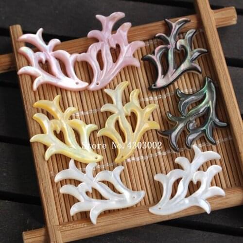 20pcs/lot 21x30mm Natural Hollow Flower Mother Of Pearl Shell Leaf for DIY Jewerly antler pearl shell MOP for Earrings