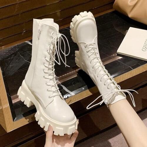 Fashion white Martin boots ladies British style autumn 2021 wild thick-soled mid-tube boots net red womens boots