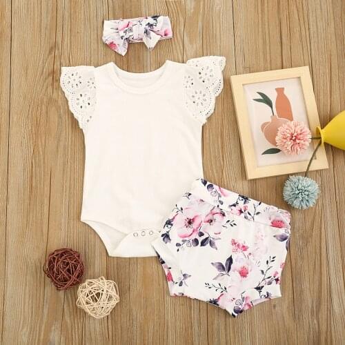 Three Piece Baby Girl’s Clothes Fresh Solid Color Fly Sleeve Jumpsuit and Flower Short Pants with Headband
