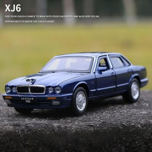 1:32 Jaguar XJ6 Car Model Alloy Car Die-cast Toy Car Model Sound and Light Childrens Toy Collectibles Free Shipping